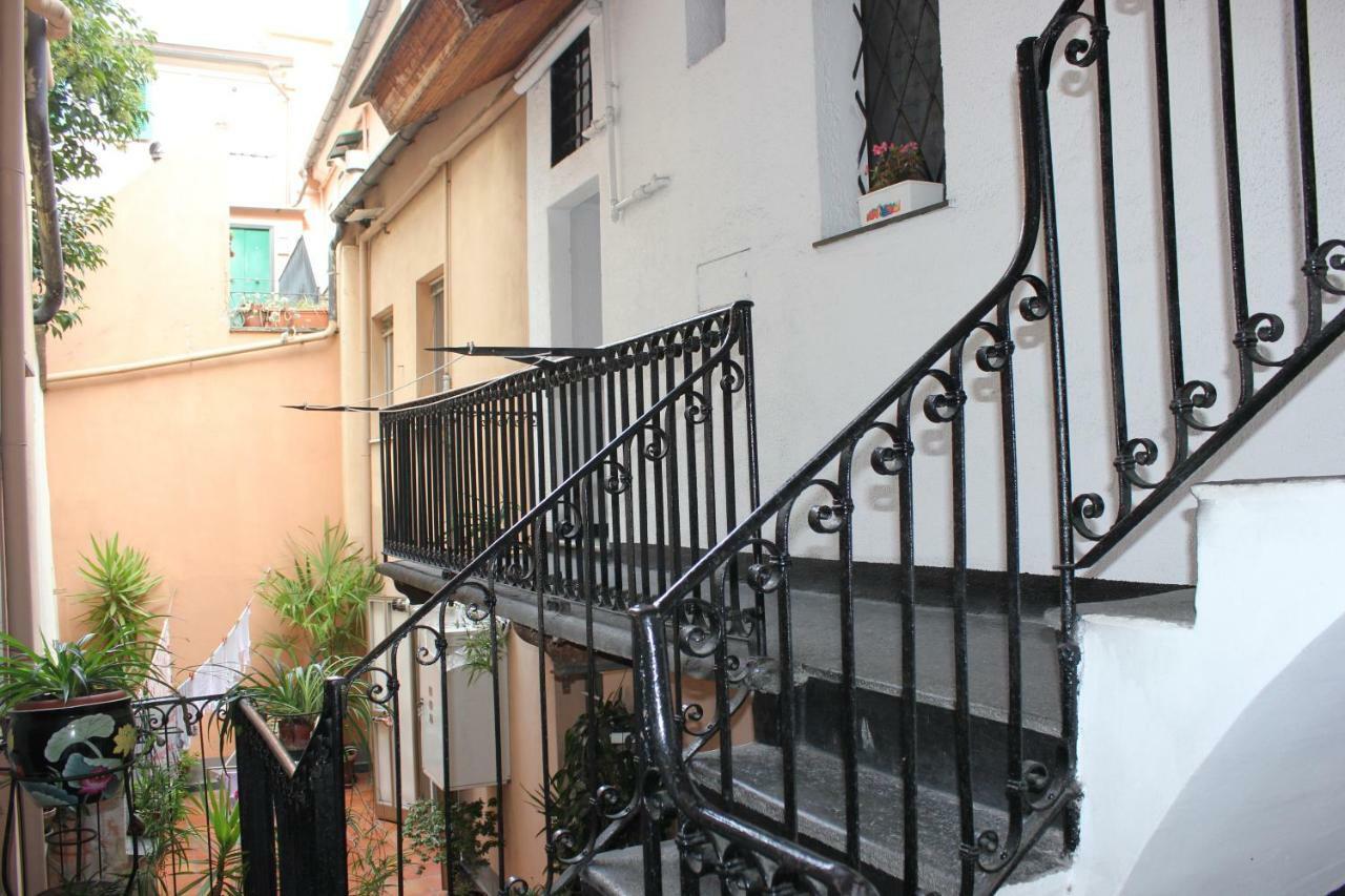 Mansarda Sotto Le Stelle Apartment Genoa Exterior photo